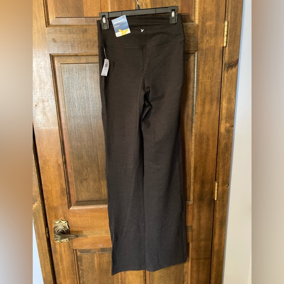 NWT Medium TALL Slim Boot Cut Old Navy Yoga Pants - Picture 3 of 6